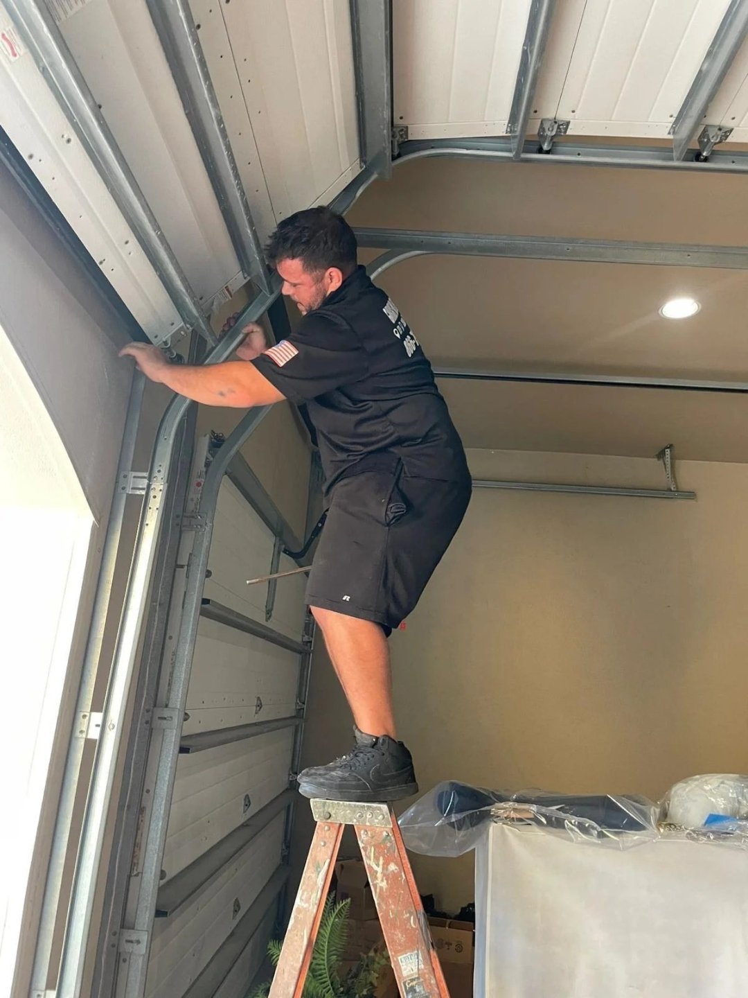 Garage door repair work, gallery photo 6